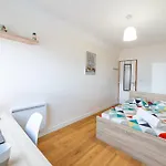 Superbe Appartement Avec Place De Parking Gratuite